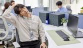 목 뻐근해 우두둑 뼈 소리 냈다가 뇌졸중으로 중환자실 신세 진 남성