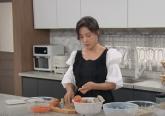 햇반에 다섯가지 나물반찬으로 점심 차린 전업주부 아내 맘카페 논란 '퐁퐁남 vs 정성 가득'