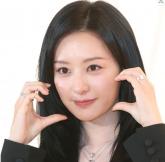 63억 건물주라는 '눈물의 여왕' 김지원이 평소 들고 다닌다는 가방 (영상)