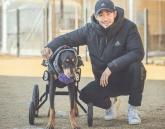 기안84가 '유일한 가족' 반려견 벨 아파 슬퍼하는 배정남 위해 3시간 만에 그린 그림 클라스 (영상)