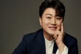 김호중, 뺑소니 사고 치고 이틀 뒤 팬들에겐 '안전 귀가 하세요'