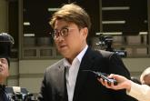 '정치권 희생양'...음주 뺑소니로 구속됐는데도 '묻지마 응원'하는 김호중 팬들