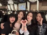 지연, 3년 전 결혼했던 그곳... 효민 웨딩 축하 인증샷 공개