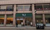 9,900원에 마음껏 먹을 수 있다는 뚜레쥬르 빵 뷔페... '한입충' 때문에 엉망됐다