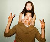 이주빈♥이동욱, 거침없는 스킨십 포착... '잘 어울린다'