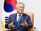 文 전 대통령, '뇌물죄' 기소한 검사들 공수처에 고발... '직권 남용'