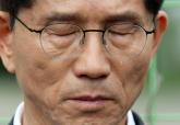 김문수, 광주교도서에서 눈물...'아픈 추억 너무 많다'
