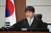 법정서 '룸살롱 접대 의혹' 부인한 지귀연 판사... 민주당 사진 공개에 보인 반응