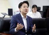 이준석 '김용태, 내 앞이었다면 혼났을 거야'... 후보 배우자 토론회 제안에 분노