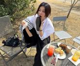 '고상한 복장에 털털한 태도'... 박하선, 명품 '풀세팅' 하고 반전 매력 뽐냈다