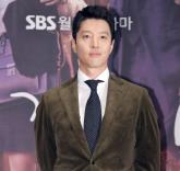 이동건 열애설 상대는 16살 연하 강해림... 소속사 '확인불가'