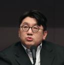 검찰, '사기적 부정거래' 혐의 하이브 방시혁 의장 압수수색 영장 반려