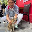 튀르키예 간 전현무, '수두룩한 수염+빨갛게 익은 얼굴'로 현지화된 근황 전해