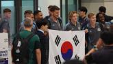 18살에 EPL 입성한 '특급 유망주' 박승수, 환영 속 소속팀 '뉴캐슬'과 한국 입국