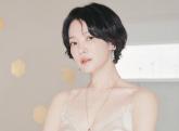 송혜교, 단발 이어 숏컷병 유발... 누드톤 슬립으로 뽐낸 럭셔리 미모