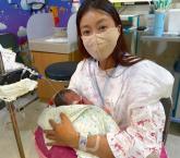 이혼 후 냉동배아로 전 남편 아이 임신한 이시영, '둘째 딸' 출산