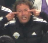 전북 타노스 코치, '눈 찢기' 인종차별 인정... 출장정지 5경기·제재금 2천만원