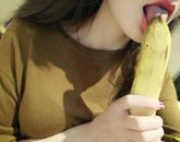야하게 바나나 먹는 처자